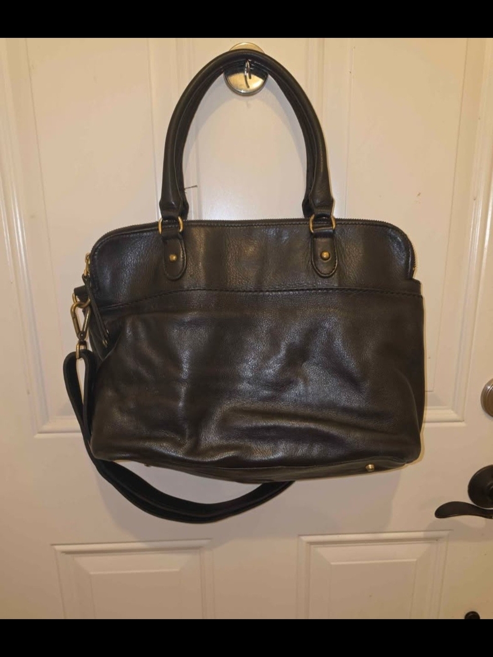 Roots Black Leather Handbag with Gold Logo Plaque - Picture 3 of 10